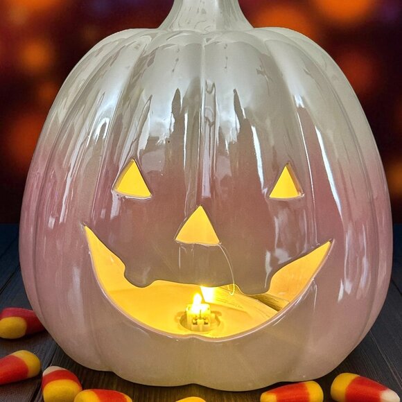 Ceramic LED Jack o Lantern/Pumpkin - Picture 1 of 4